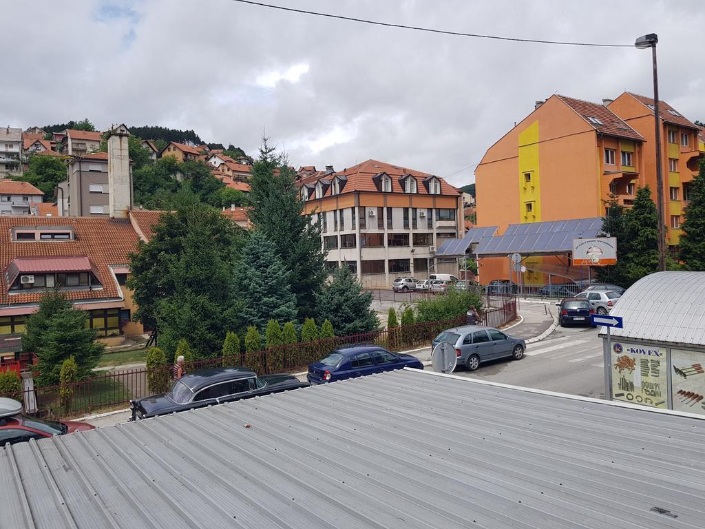 Ferienwohnung Apartman Galerija Užice Exterior foto